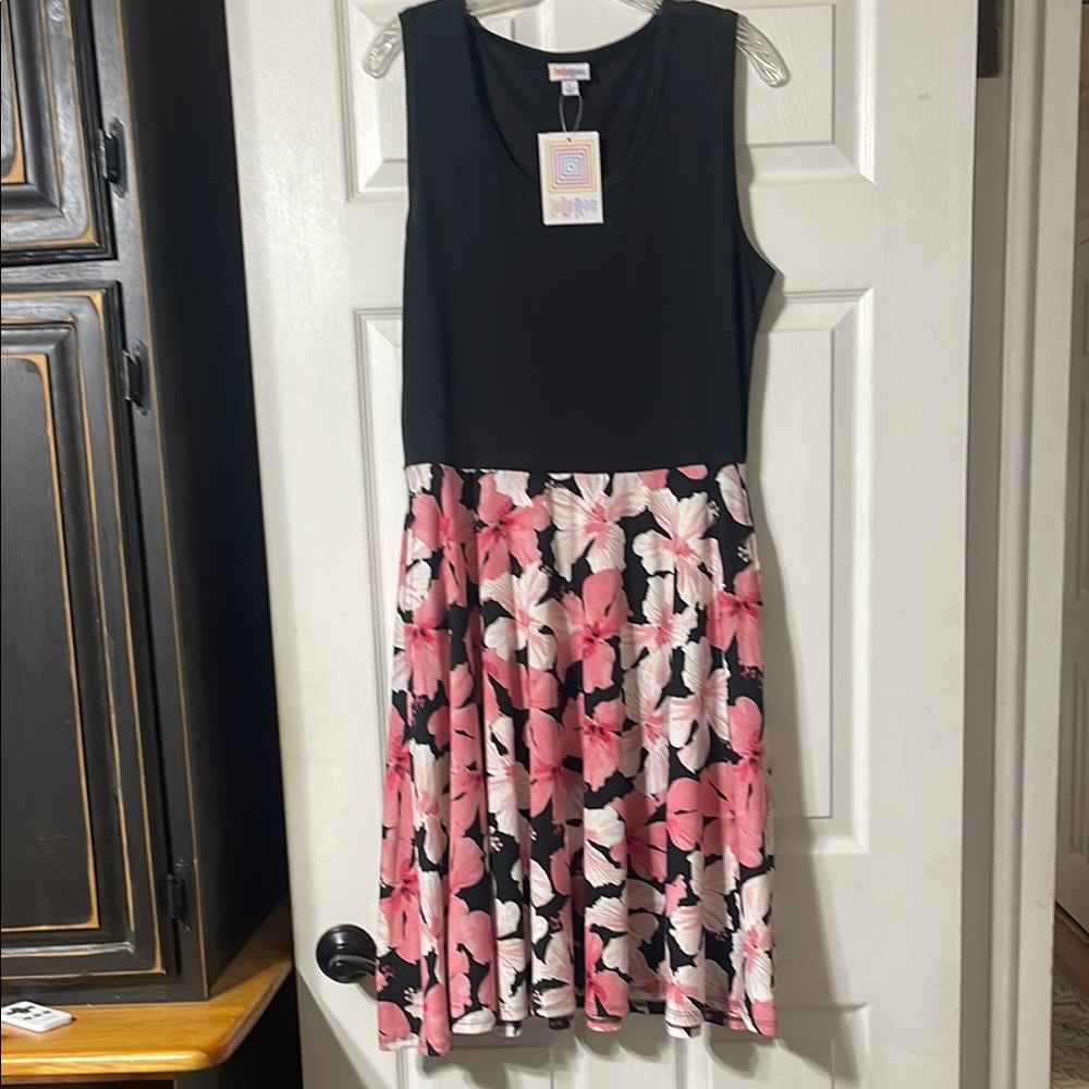 LuLaRoe Nicki Large NWT